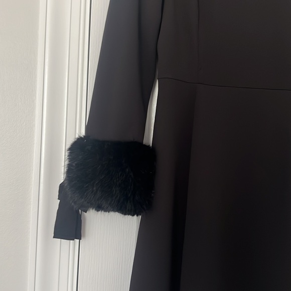 Black dress - Picture 3 of 7